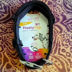 NWT Trusty pup quick control color with built-in leash size medium